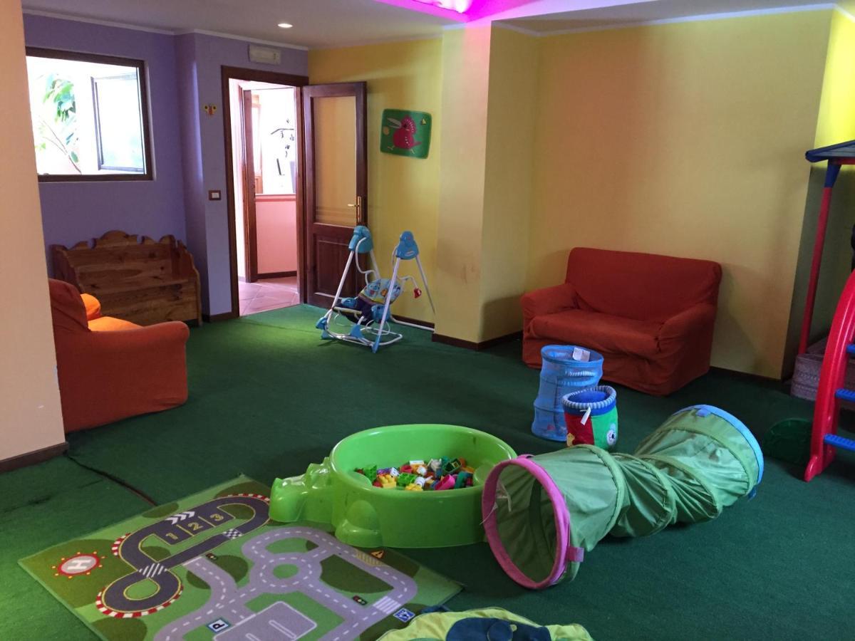 Casamaina Hotel Campo Felice מראה חיצוני תמונה